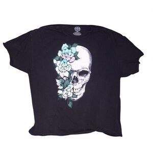 Black Skull Graphic T-Shirt